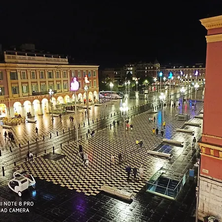 Bella Vista Place Massena 아파트